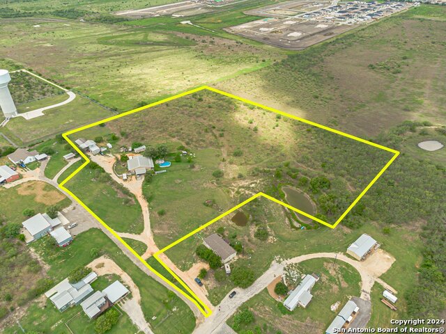 316 Castin Ln Property Photo 1
