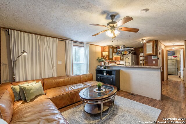 316 Castin Ln Property Photo 17