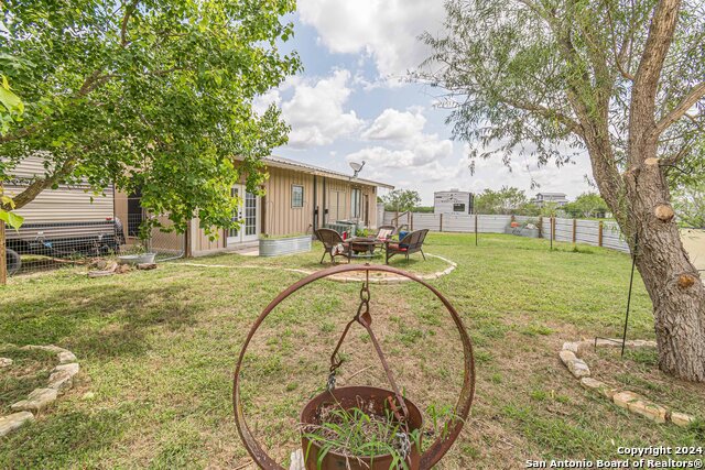 316 Castin Ln Property Photo 18