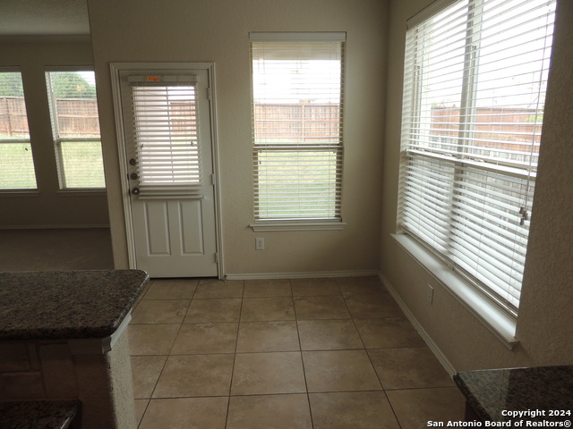 345 Maple Way Property Photo 7