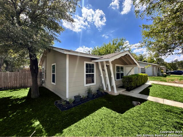 3002 Shady Springs Dr Property Photo 3