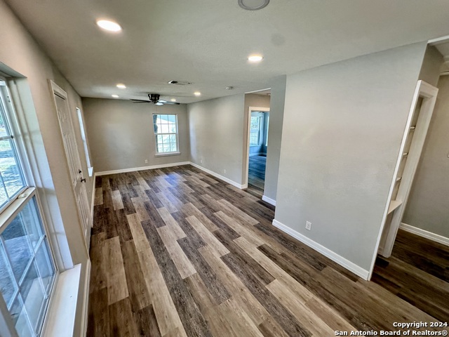 3002 Shady Springs Dr Property Photo 8