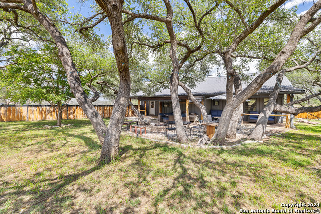 2631 Us Highway 281 Property Photo 10