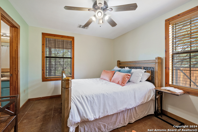 2631 Us Highway 281 Property Photo 15