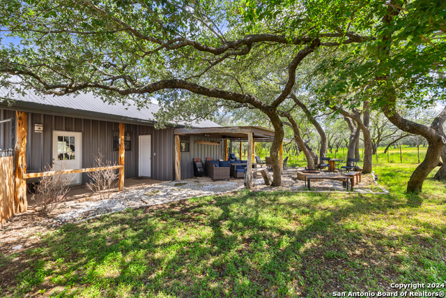 2631 Us Highway 281 Property Photo 18