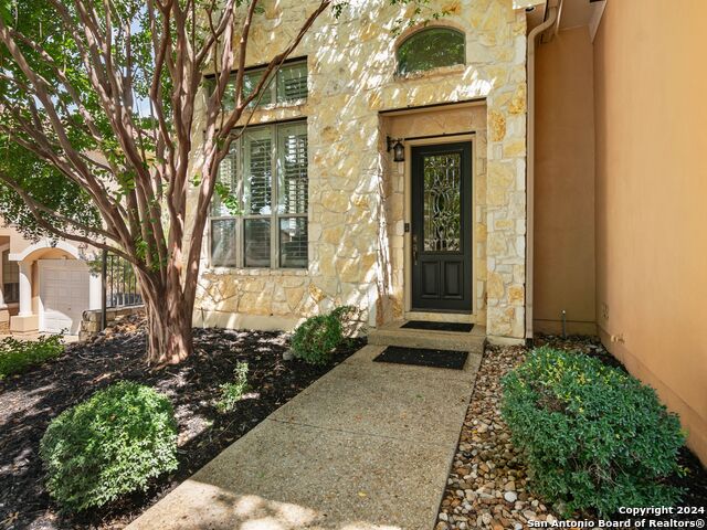 7207 Hovingham Property Photo 5