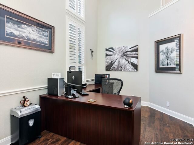 7207 Hovingham Property Photo 10