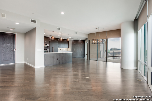 4242 Broadway St. Property Photo 2