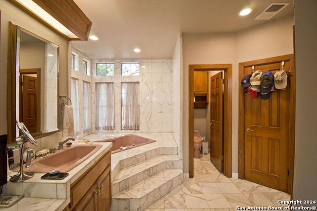 9 Scarborough Sq Property Photo 25