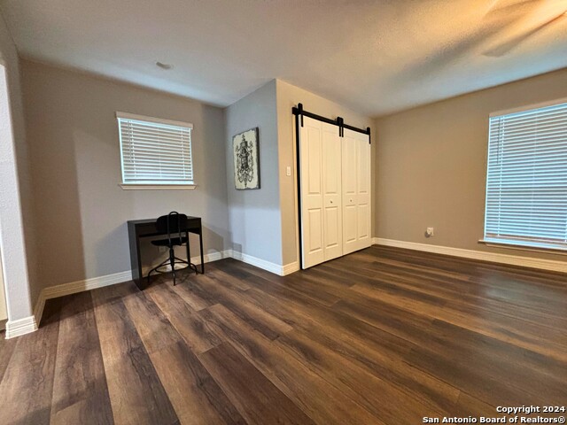 453 Westminster Ave Property Photo 17