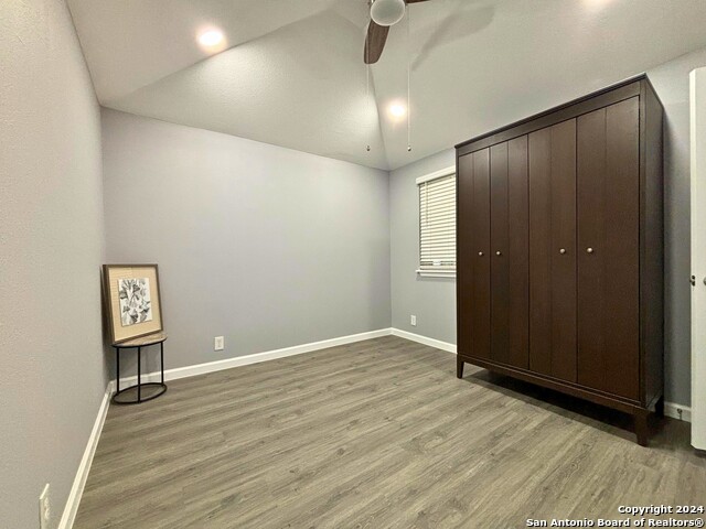 453 Westminster Ave Property Photo 23