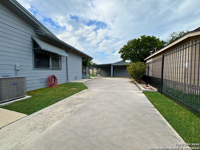 453 Westminster Ave Property Photo 30