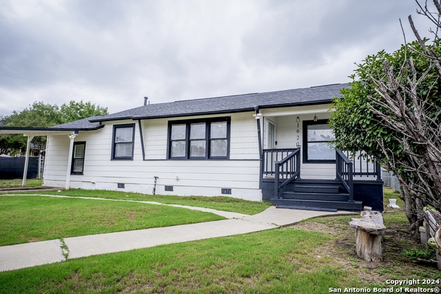 1620 Kampmann Blvd Property Photo 2