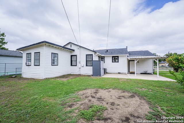 1620 Kampmann Blvd Property Photo 27