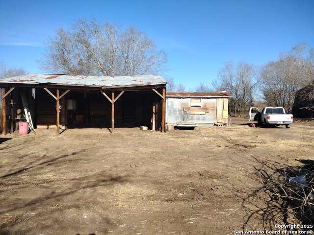 14150 Luckey Rd Property Photo 2