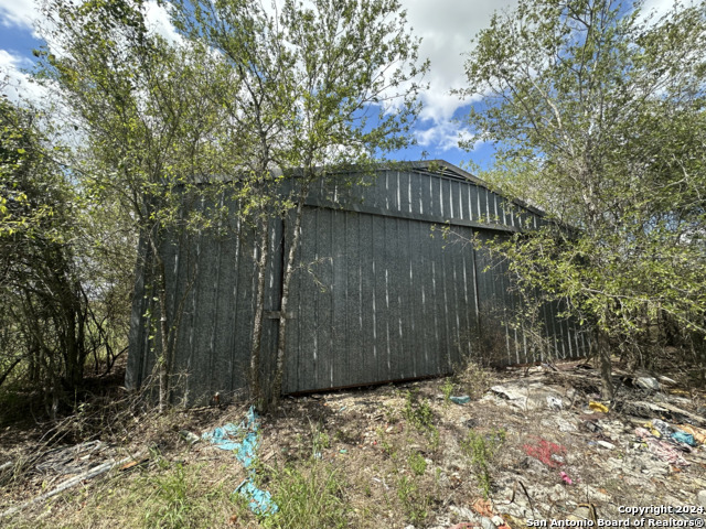 14150 Luckey Rd Property Photo 4