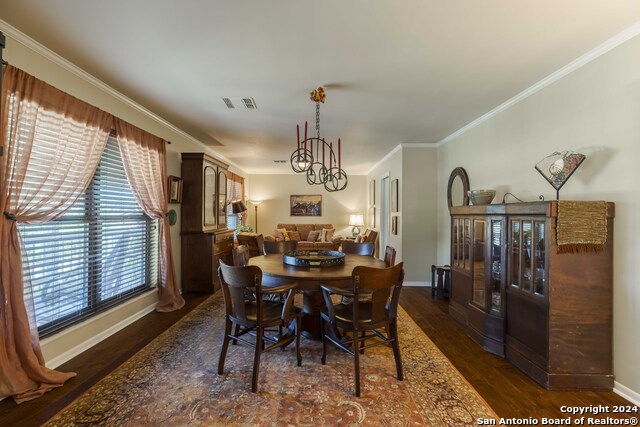103 W Looker Dr Property Photo 16