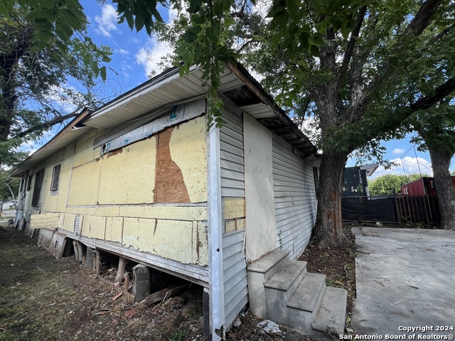 1322 Hays St Property Photo 18