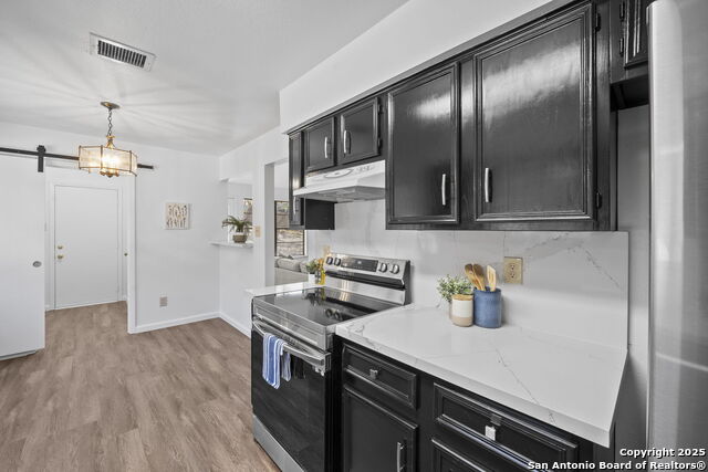 9306 Thornbury St Property Photo 12