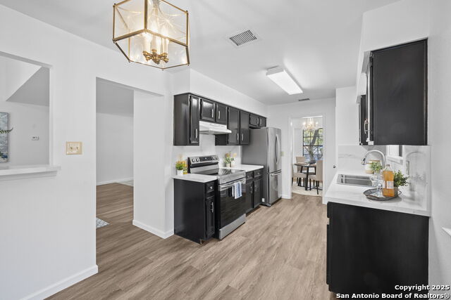 9306 Thornbury St Property Photo 13
