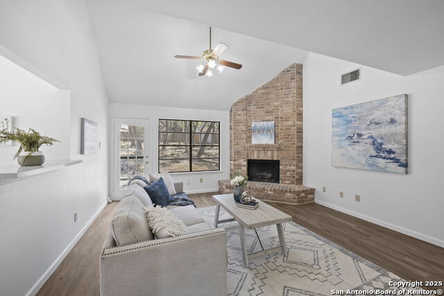 9306 Thornbury St Property Photo 24