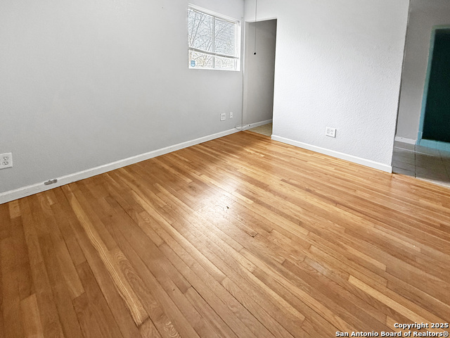310 Radiance Dr Property Photo 17