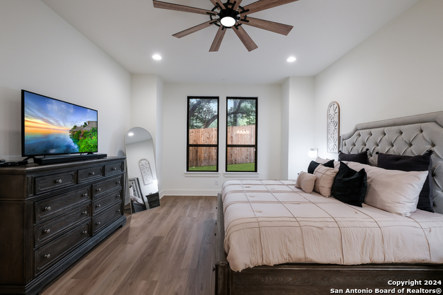 28415 Seppenfield Property Photo 12
