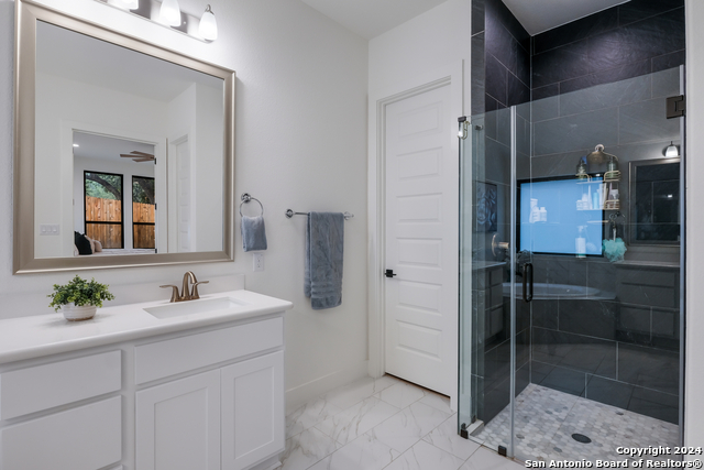 28415 Seppenfield Property Photo 15
