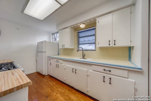 606 W Huisache Ave Property Photo 4