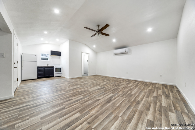606 W Huisache Ave Property Photo 16