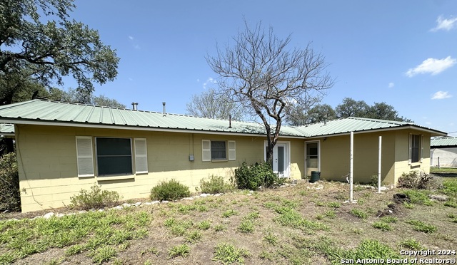 306 S Broadway Street Property Photo 2