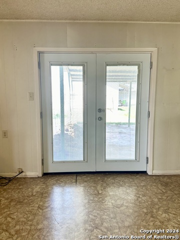 306 S Broadway Street Property Photo 9