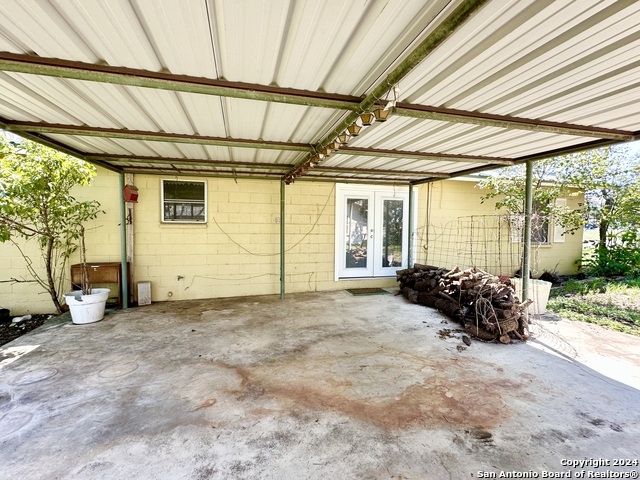 306 S Broadway Street Property Photo 28