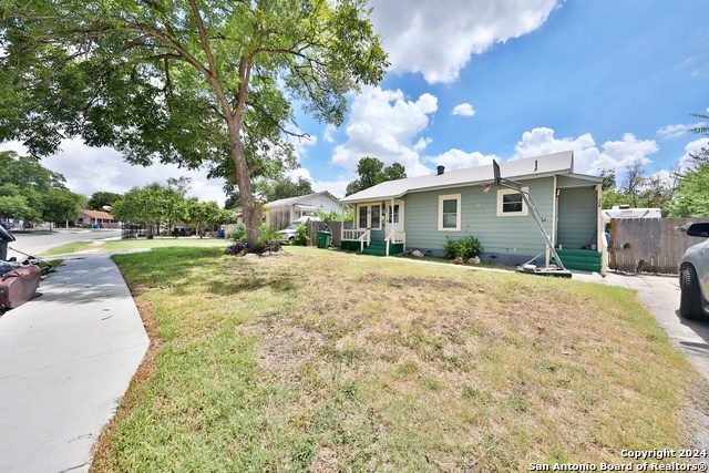 306 Pennystone Ave Property Photo 4