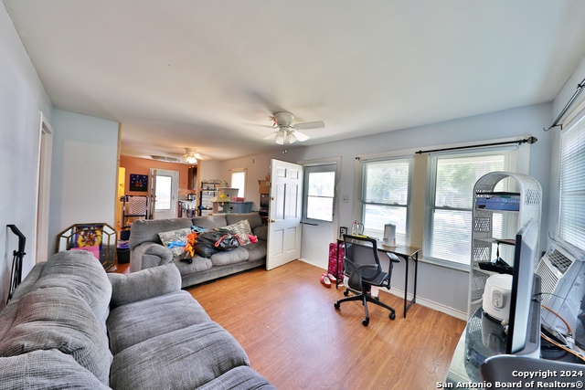 306 Pennystone Ave Property Photo 6
