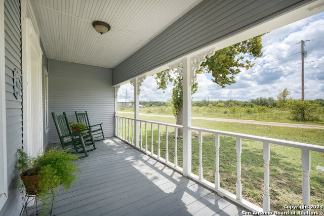 1168 Enchanted River Dr Property Photo 5
