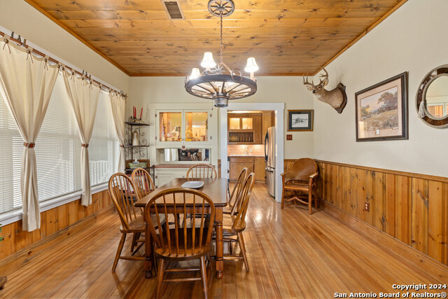 1168 Enchanted River Dr Property Photo 8