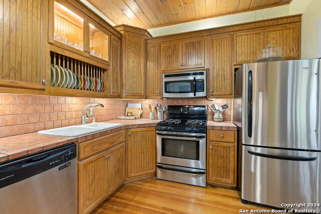 1168 Enchanted River Dr Property Photo 14