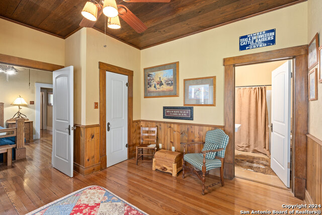 1168 Enchanted River Dr Property Photo 21