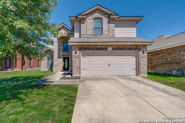 8219 Grissom Pass Property Photo 1