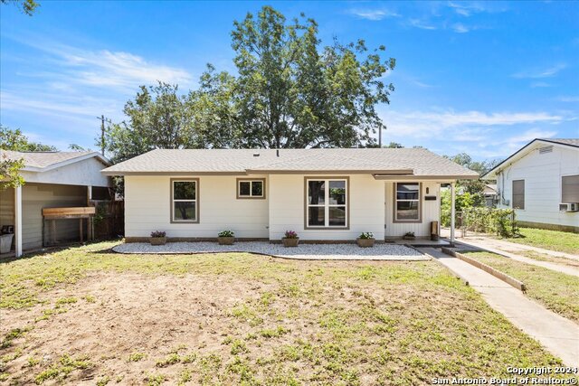 138 Cornish Ave Property Photo 2