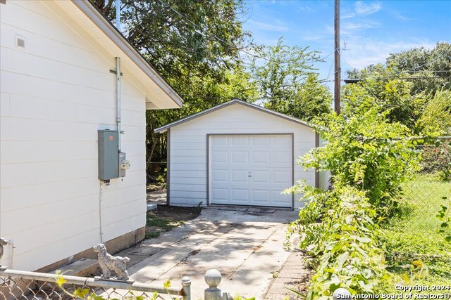 138 Cornish Ave Property Photo 14