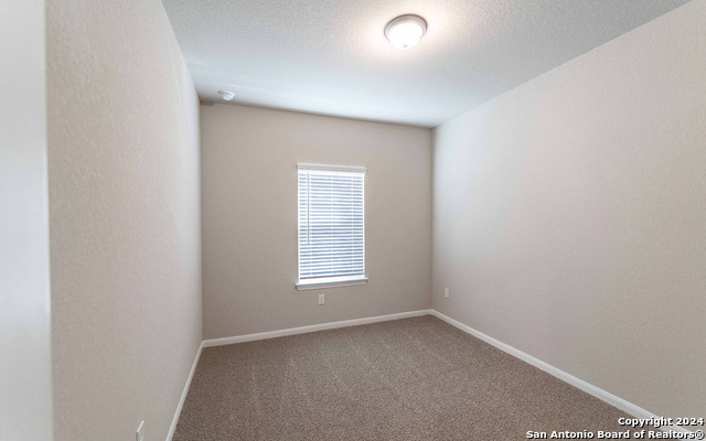 14735 Sycamore Crossing Property Photo 3