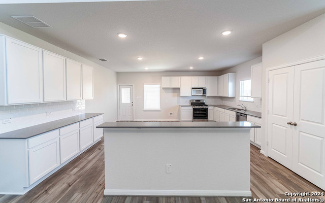 14727 Sycamore Crossing Property Photo 6