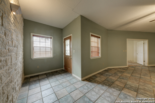 1283 State Highway 46 Property Photo 11