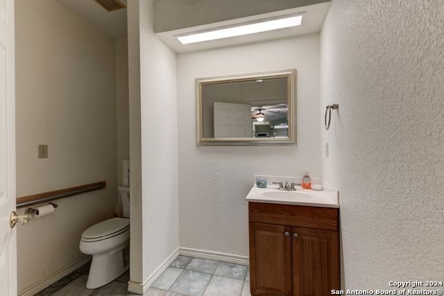 1283 State Highway 46 Property Photo 22