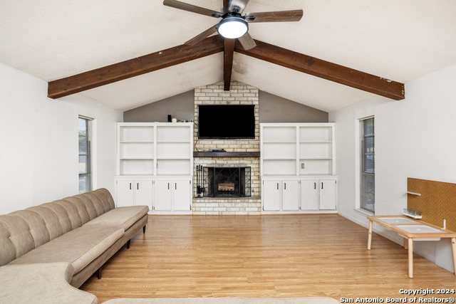 212 San Saba Property Photo 1