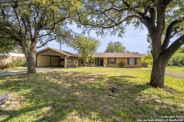 207 W Cheryl Dr Property Photo 3