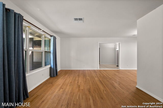 207 W Cheryl Dr Property Photo 7