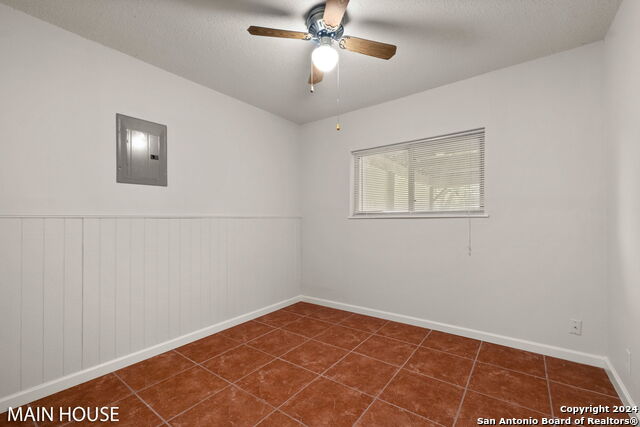207 W Cheryl Dr Property Photo 19